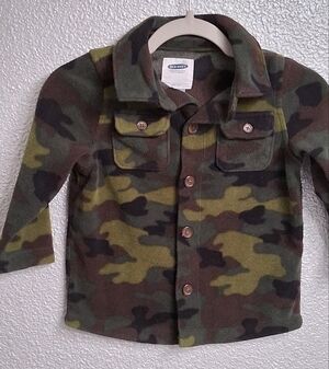 Old Navy Toddler's Camo Jacket.   Size 18-24 Mo.
